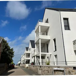 https://appartement-vue-carantec.inbrittany.com